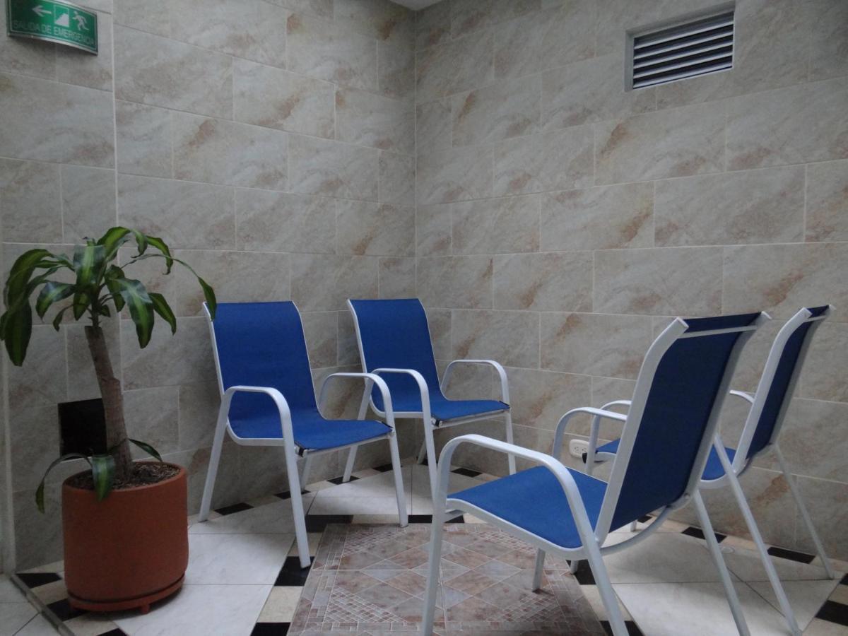 Hotel El Deportista Medellín Dış mekan fotoğraf