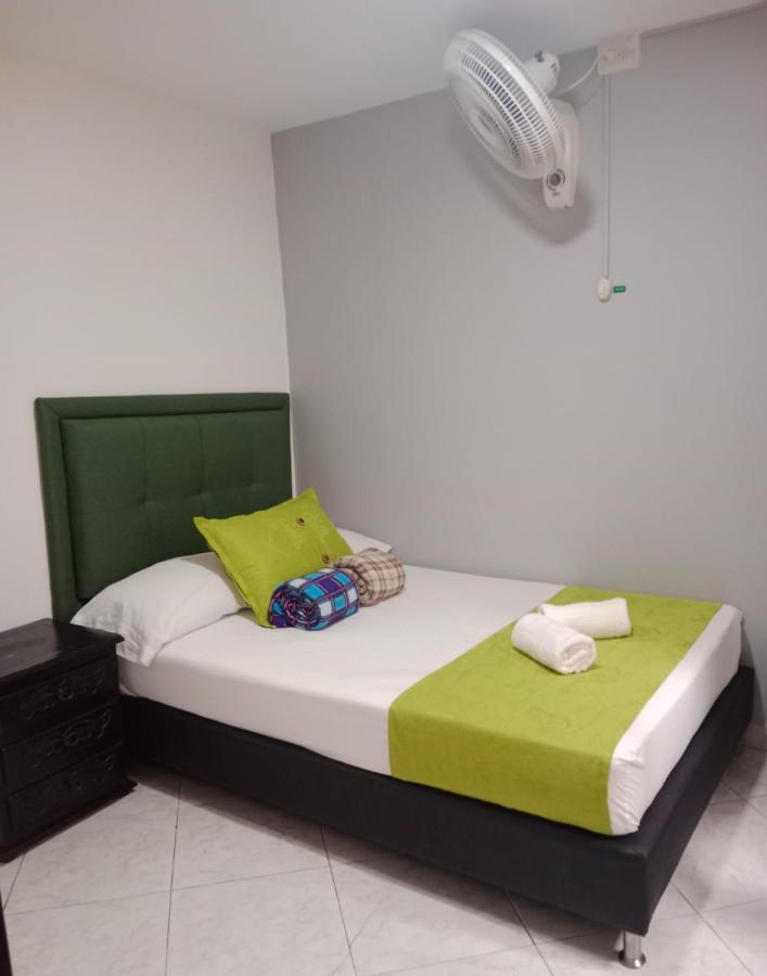 Hotel El Deportista Medellín Dış mekan fotoğraf