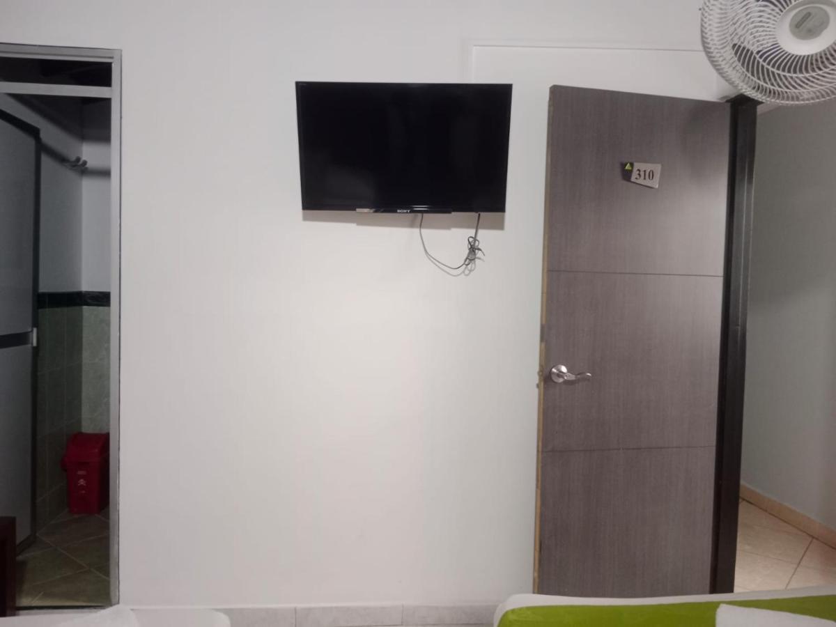 Hotel El Deportista Medellín Dış mekan fotoğraf